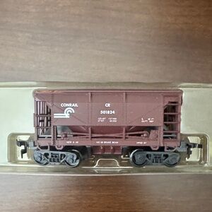 IHC CONRAIL Coal Hopper HO Scale Train Car (New)